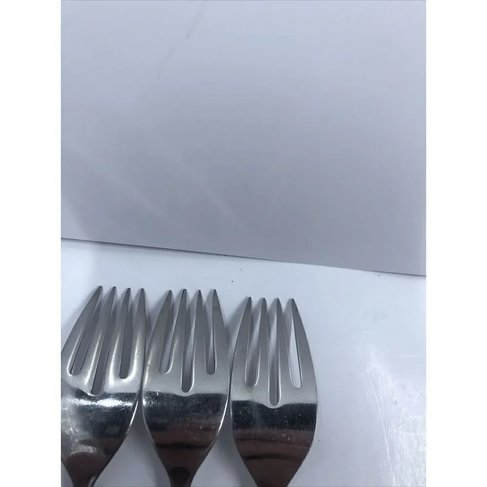 3 pcs Oneida Community Venetia Salad Fork Stainless Steel Burnished Handle. Read